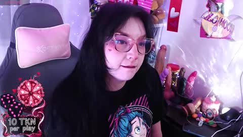 Snapshot of lilomoon69 chatting on February 2026 09:44:01 PM Lilo online show from February 2026 09:44:01 PM