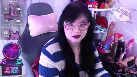 Snapshot of lilomoon69 chatting on February 2026 01:33:02 PM Lilo online show from February 2026 01:33:02 PM