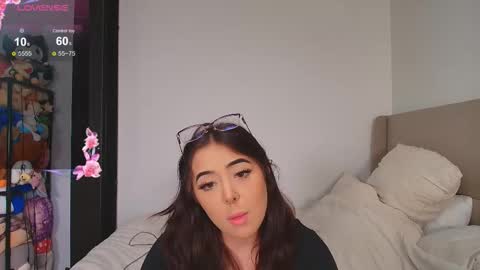 Roxy online show from October 2025 11:16:01 PM