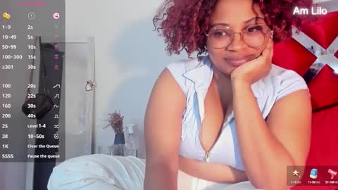 Snapshot of lilotoronto chatting on October 2025 02:39:02 PM lilotoronto online show from October 2025 02:39:02 PM