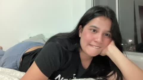 Snapshot of lilprincessxoxo_ chatting on July 2026 04:27:02 AM lilprincessxoxo_ online show from July 2026 04:27:02 AM