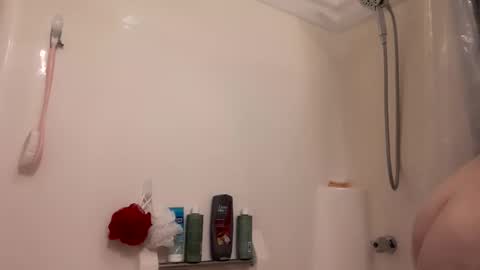 Luna online show from February 2026 04:22:01 AM