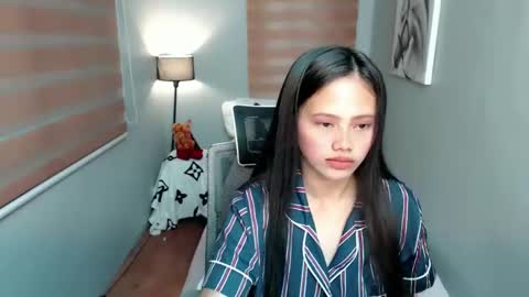 Snapshot of lilsweet_marie chatting on December 2024 11:14:01 AM Lilsweet marie online show from December 2024 11:14:01 AM