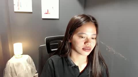 Snapshot of lilsweet_marie chatting on February 2025 11:33:02 PM Lilsweet marie online show from February 2025 11:33:02 PM