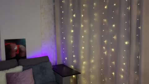 Lilu online show from February 2025 07:23:02 PM