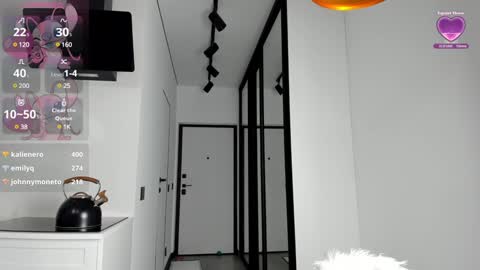 LILY online show from January 2025 04:49:02 PM