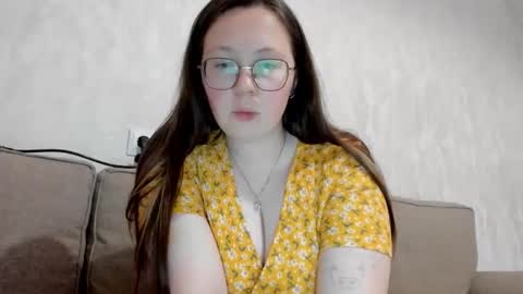 Lily Chays online show from October 2025 08:16:02 PM