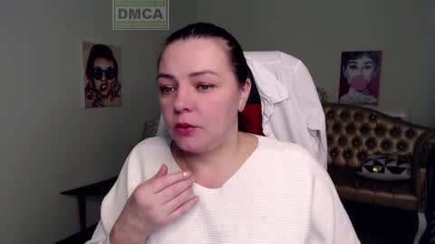 Lily online show from December 2024 09:54:02 AM