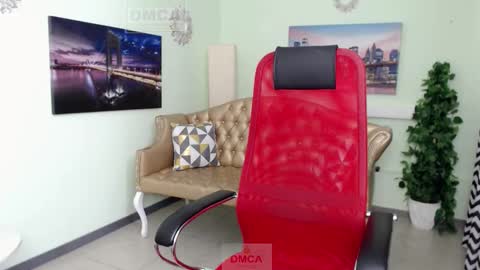 Lily online show from February 2026 06:12:02 AM