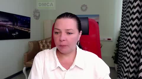 Lily online show from May 2026 05:57:01 AM