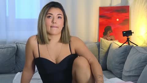 Lily online show from January 2025 01:36:01 PM