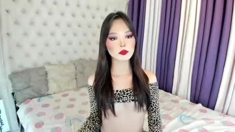 Lily Rodriguez online show from October 2025 02:14:01 PM