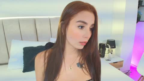 Snapshot of lily_greey chatting on December 2024 03:41:01 AM Lily online show from December 2024 03:41:01 AM