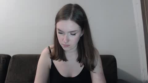 lily_love_x online show from October 2025 10:51:02 PM