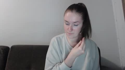 lily_love_x online show from October 2025 10:01:01 PM