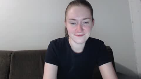 lily_love_x online show from December 2025 10:26:01 PM