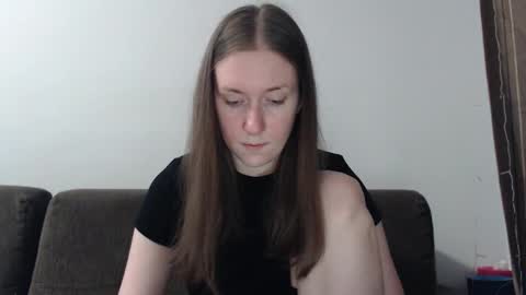 Snapshot of lily_love_x chatting on March 2026 01:42:01 AM lily_love_x online show from March 2026 01:42:01 AM