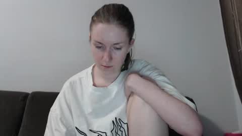Snapshot of lily_love_x chatting on July 2026 03:04:01 AM lily_love_x online show from July 2026 03:04:01 AM