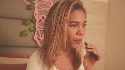 Lily Miiller online show from December 2025 08:37:02 PM