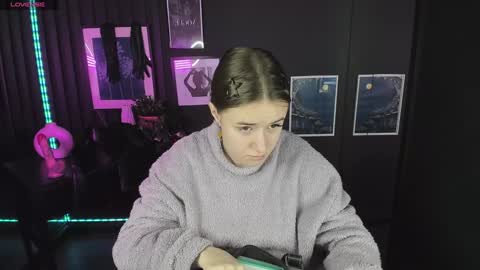 Lily online show from December 2024 07:03:01 AM