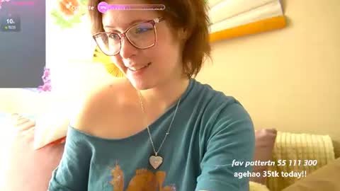 Snapshot of lily_noris chatting on July 2026 04:25:01 AM your lilyyyyyyy online show from July 2026 04:25:01 AM