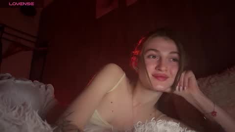 Sophie online show from September 2025 07:02:02 PM