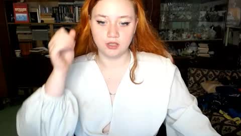 Snapshot of lily_shamy chatting on September 2025 07:17:02 PM Alice online show from September 2025 07:17:02 PM