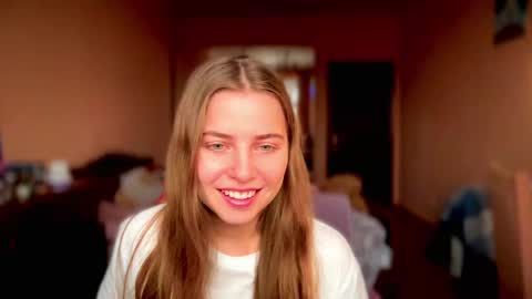 Snapshot of lily_smily chatting on February 2025 09:47:01 AM Lily online show from February 2025 09:47:01 AM