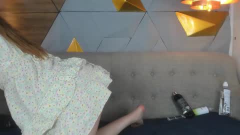 Snapshot of lily_waist chatting on February 2025 03:07:01 AM lily_waist online show from February 2025 03:07:01 AM