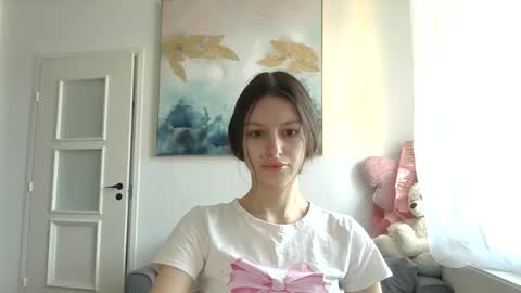 lilycandy_ online show from April 2026 09:02:01 AM