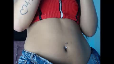 lilyjamesx online show from December 2025 01:39:01 PM