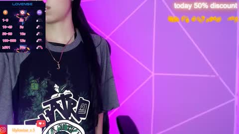 Snapshot of lilylouisee_ chatting on October 2025 12:29:01 PM Liliana louise online show from October 2025 12:29:01 PM