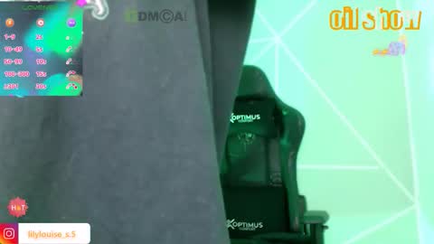 Snapshot of lilylouisee_ chatting on November 2025 02:06:01 PM Liliana louise online show from November 2025 02:06:01 PM