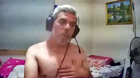 Snapshot of lilylovelyman50 chatting on June 2026 04:40:02 PM lilylovelyman50 online show from June 2026 04:40:02 PM