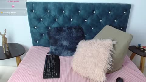 Snapshot of lilymadisson_f_w chatting on December 2024 06:49:01 PM Lili online show from December 2024 06:49:01 PM
