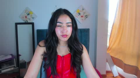 Snapshot of lilymadisson_f_w chatting on February 2025 06:44:02 PM Lili online show from February 2025 06:44:02 PM