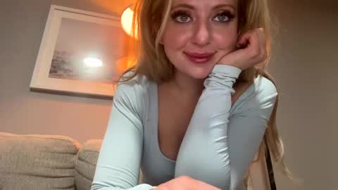 LilyMae online show from December 2024 09:48:01 PM