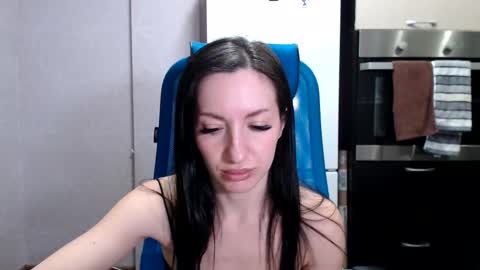 Lily online show from January 2025 06:33:02 PM