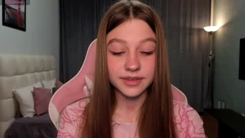 Snapshot of lilymoore69 chatting on June 2026 10:35:01 PM Lily online show from June 2026 10:35:01 PM