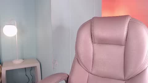 Snapshot of lilyred_ chatting on July 2026 03:44:01 AM lilyred_ online show from July 2026 03:44:01 AM