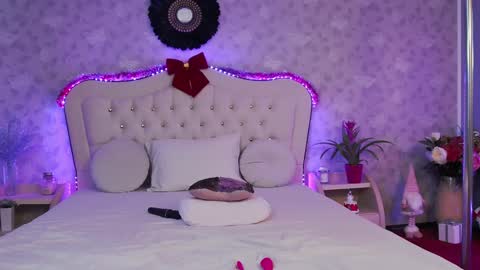 Snapshot of lilyrose_ chatting on December 2024 07:22:02 AM online show from December 2024 07:22:02 AM