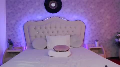 Snapshot of lilyrose_ chatting on February 2025 07:27:01 AM online show from February 2025 07:27:01 AM