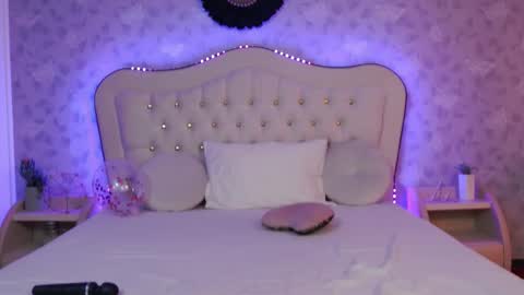 Snapshot of lilyrose_ chatting on February 2025 07:36:02 AM online show from February 2025 07:36:02 AM