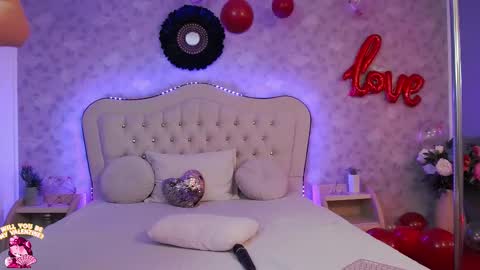 Snapshot of lilyrose_ chatting on February 2025 04:26:01 AM online show from February 2025 04:26:01 AM