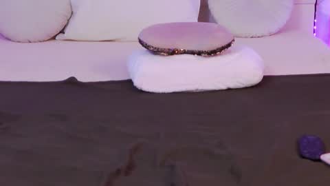 Snapshot of lilyrose_ chatting on February 2025 07:32:02 AM online show from February 2025 07:32:02 AM