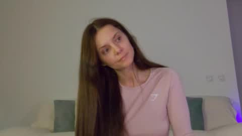 Lily online show from October 2025 12:20:01 AM