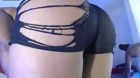 Snapshot of lilyspringfu chatting on September 2025 06:13:02 PM lilyspringfu online show from September 2025 06:13:02 PM