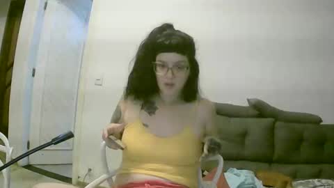 lilyswear online show from March 2025 02:36:01 AM