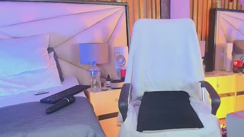 Snapshot of lilyybigass chatting on September 2025 02:33:02 PM Lilly online show from September 2025 02:33:02 PM