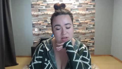 Snapshot of limalagris chatting on November 2025 11:01:02 AM busty princess online show from November 2025 11:01:02 AM